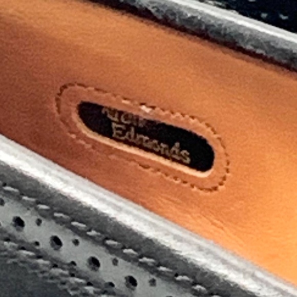 *SOLD* Allen Edmonds Bridgeton Mens Size 9 Shoes Loafers Black Leather Kiltie - Picture 14 of 14